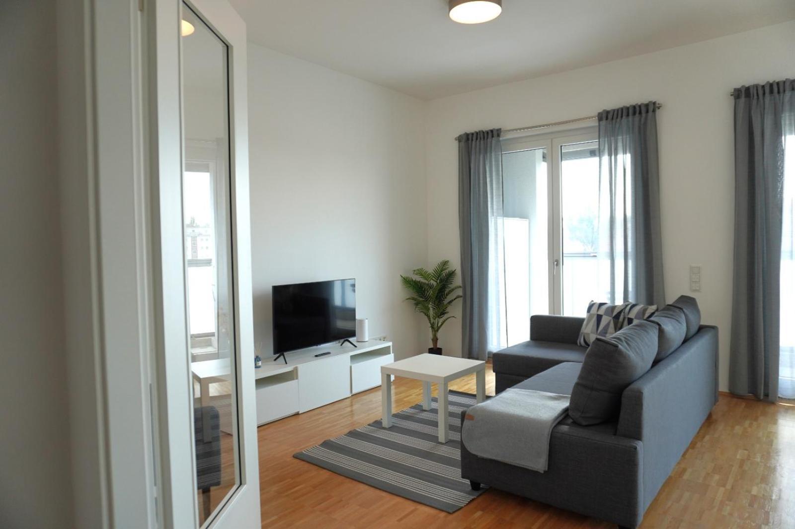 Apartment Privates In Westberlin - Jomi