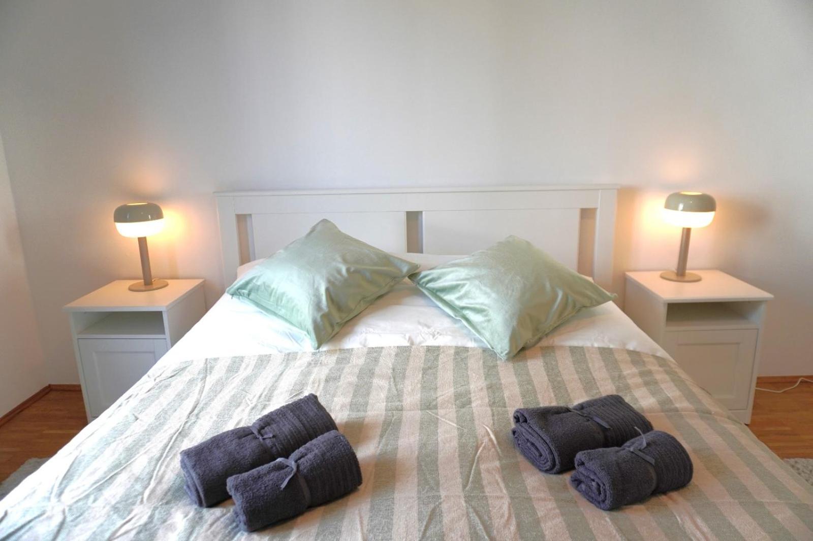 Privates In Westberlin - Jomi Appartement